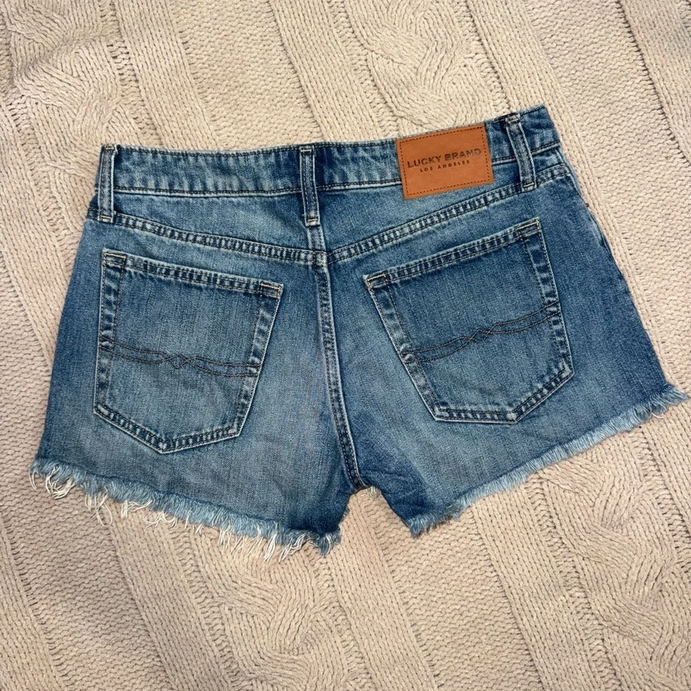 Lululemon Black Sports Bra - Picture 4 of 8